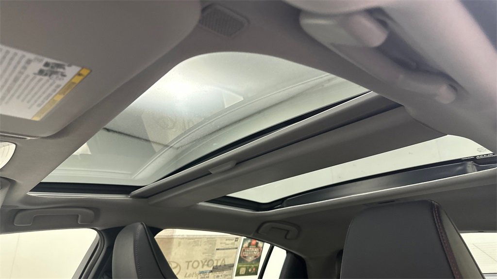 New 2026 Toyota Prius Plug-In Hybrid image 17