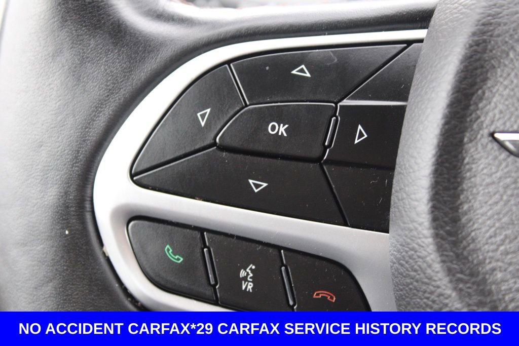 Used 2018 Chrysler Pacifica Touring-L Plus image 34