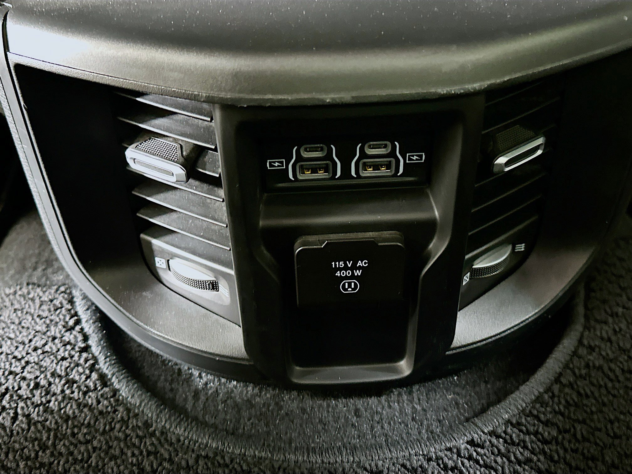 Used 2024 RAM 2500 Laramie image 28