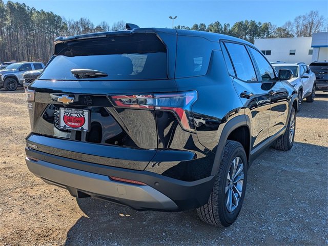 New 2026 Chevrolet Equinox LT image 2