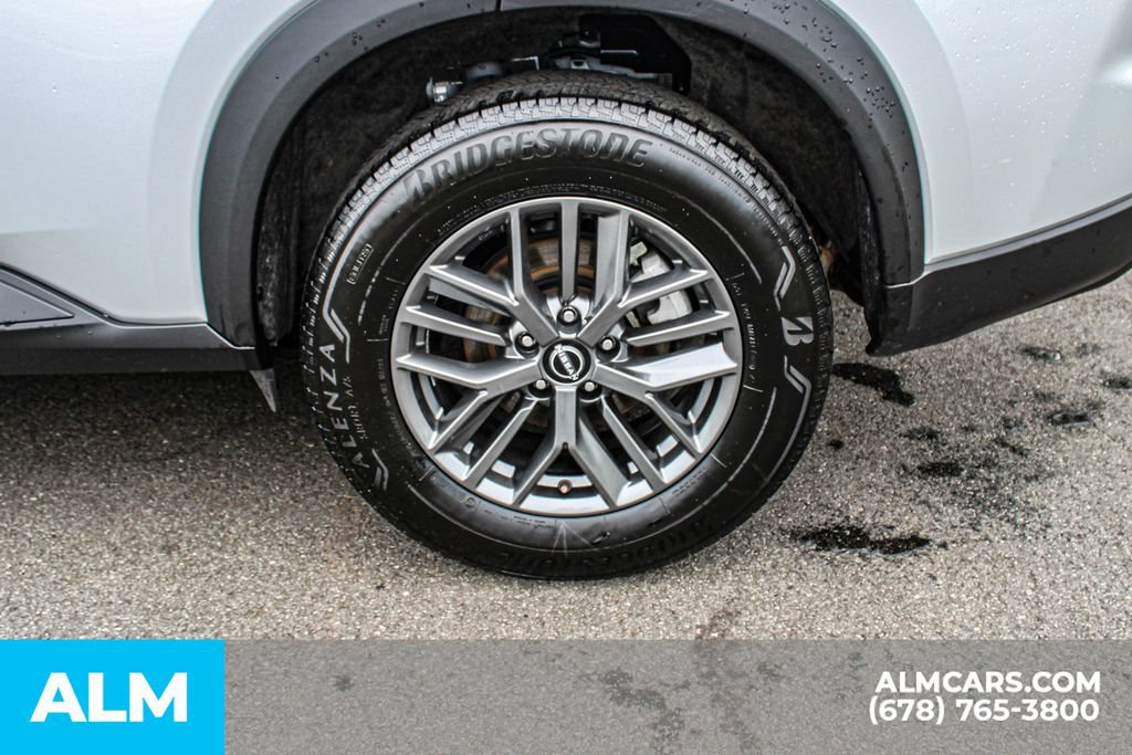 Used 2024 Nissan Rogue S FWD image 14