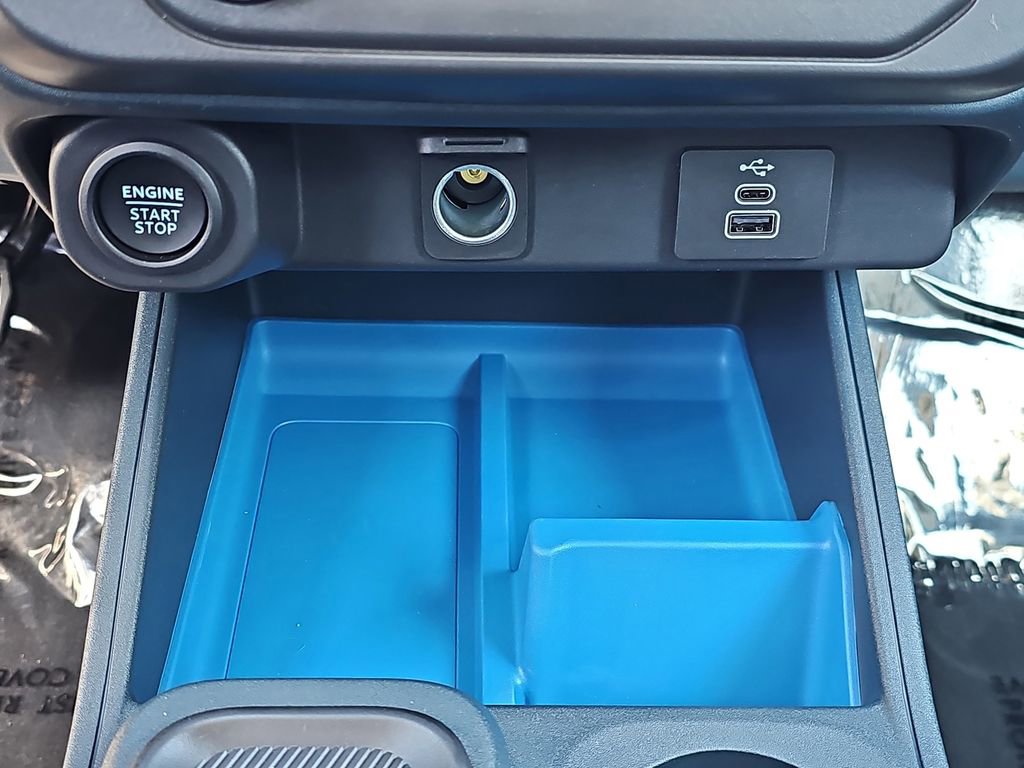 New 2025 Ford Maverick XLT image 24