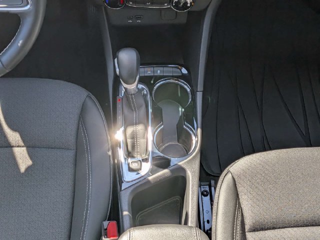 Used 2024 Buick Encore GX Preferred w/ Comfort Package FWD image 20