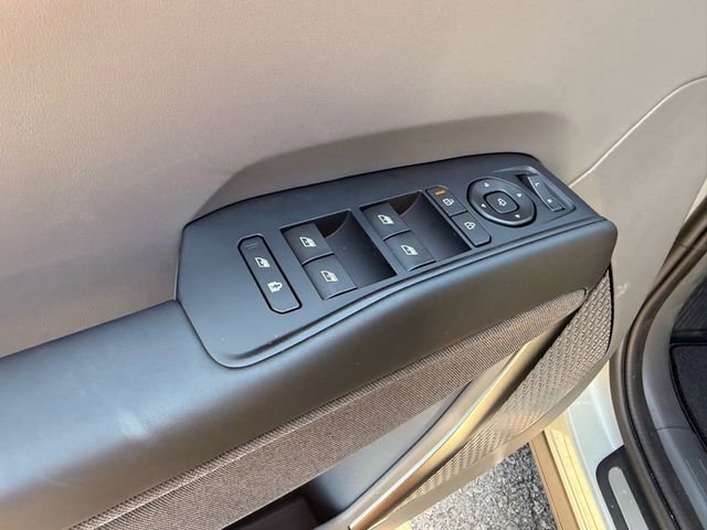 New 2026 Kia EV9 Land w/ Nightfall Edition Package image 10