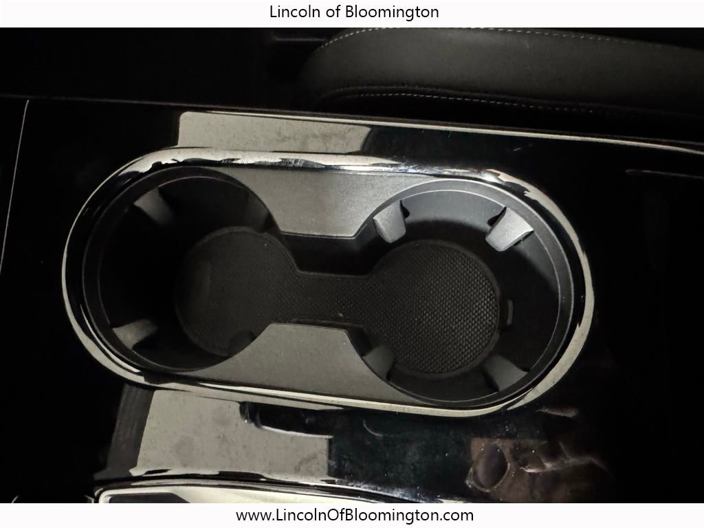 Used 2025 Audi SQ6 e-tron Prestige w/ 21" Black Optic Wheel Package image 62