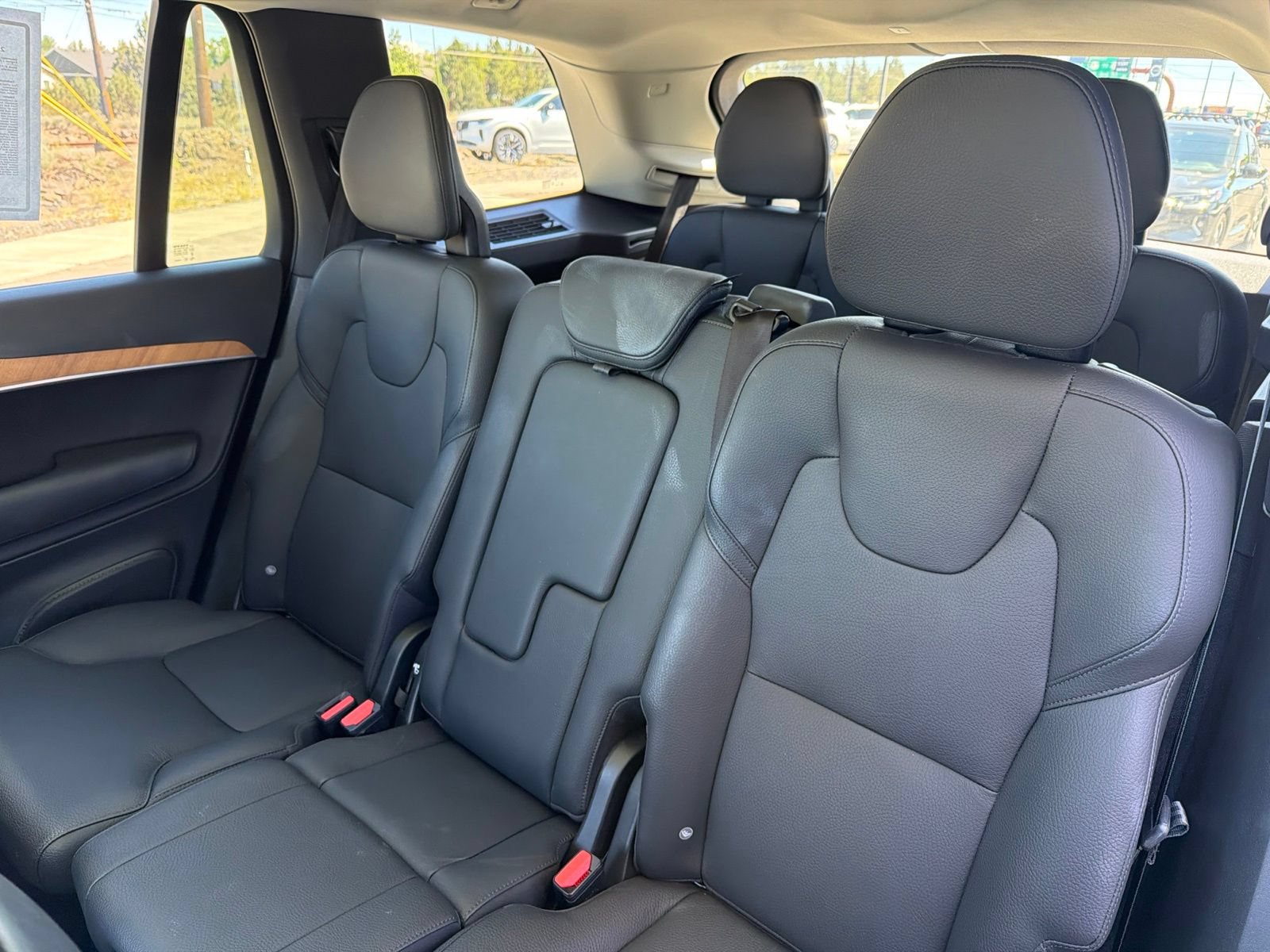 Used 2025 Volvo XC90 B6 Plus AWD/4WD image 22