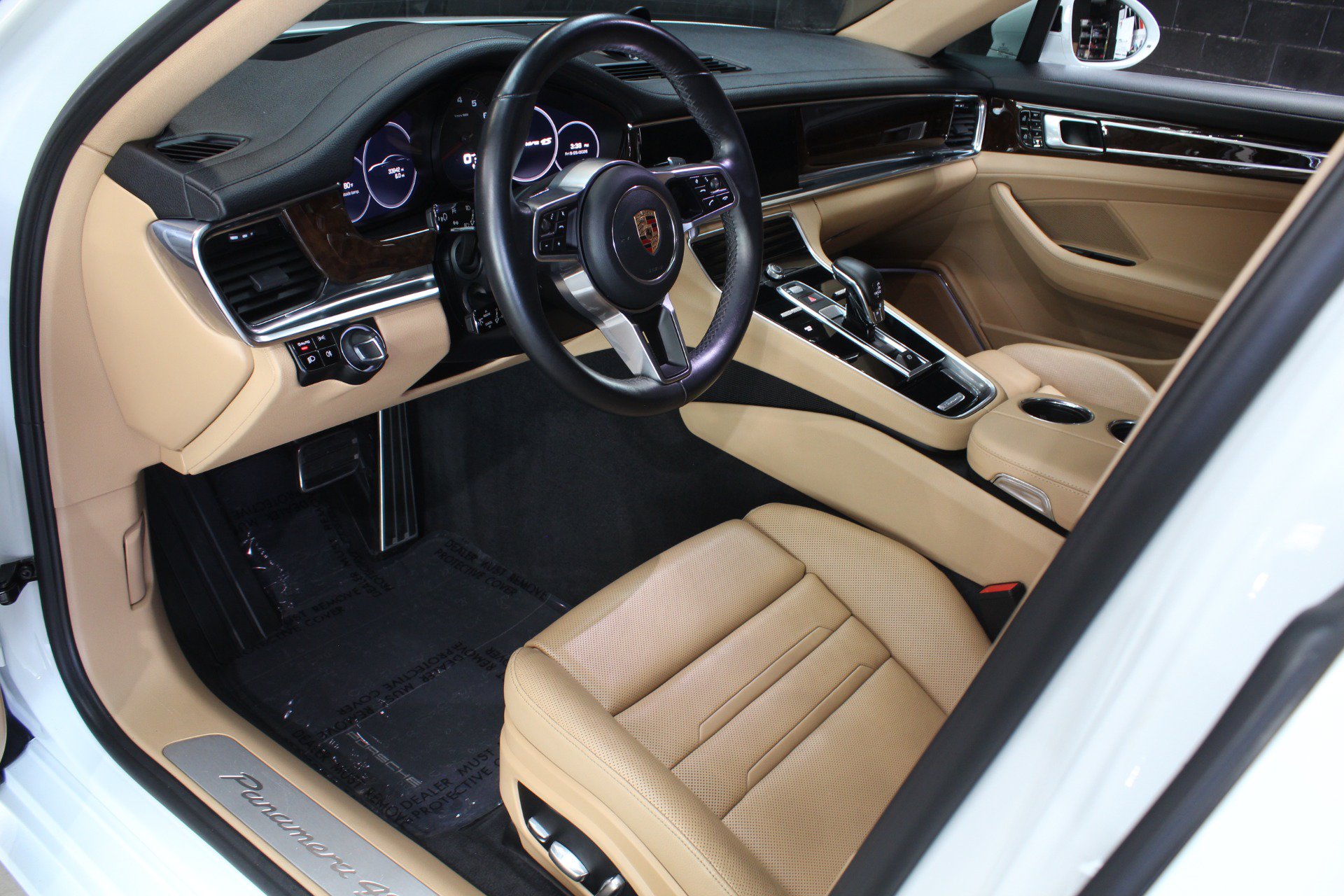 Used 2020 Porsche Panamera 4S AWD/4WD image 38