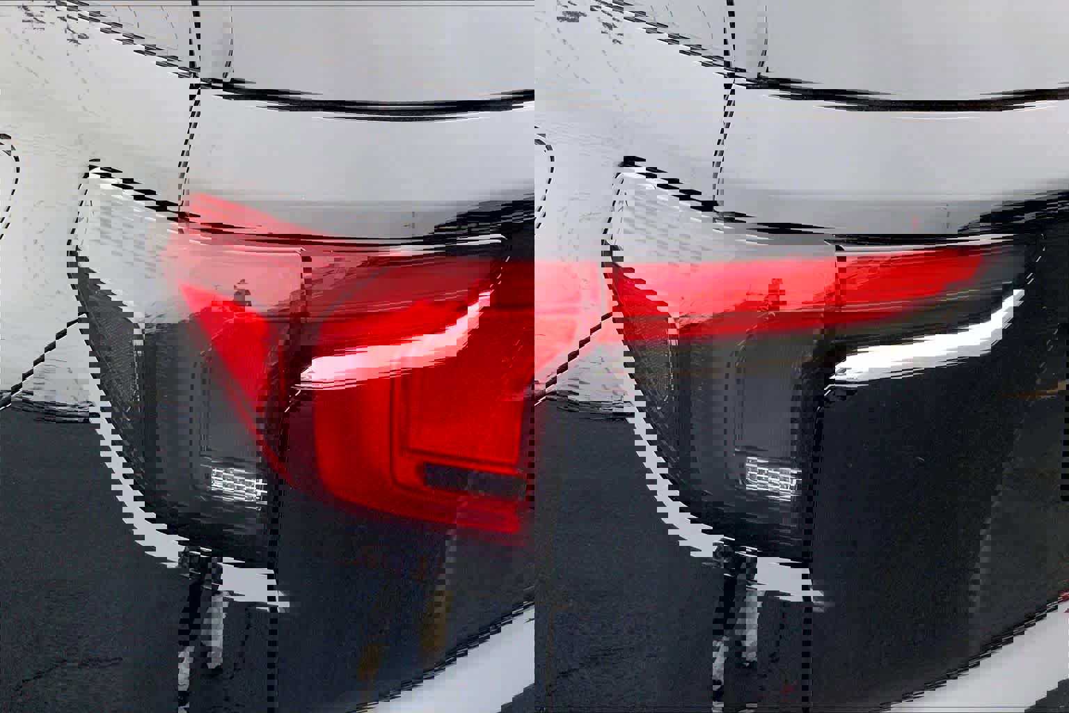 Used 2025 GMC Terrain Elevation image 29