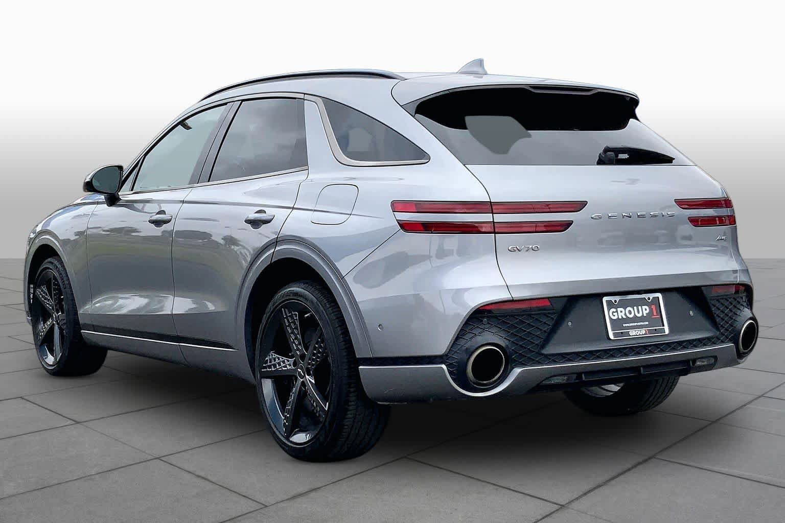 Used 2023 Genesis GV70 2.5T w/ Sport Prestige Package AWD/4WD image 12