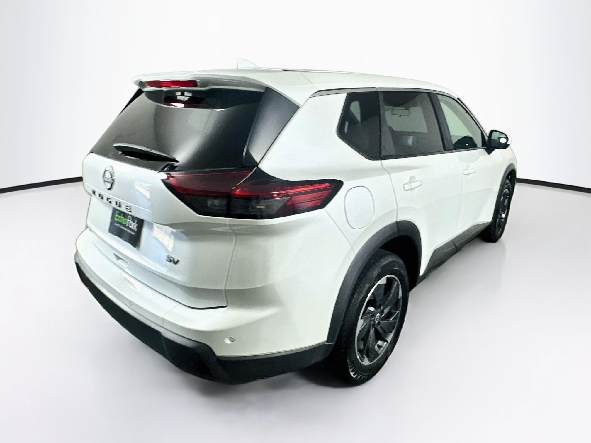 Used 2024 Nissan Rogue SV FWD image 9