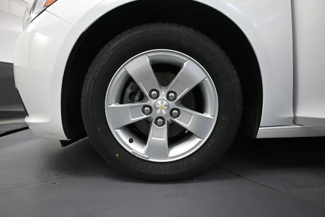 Used 2015 Chevrolet Malibu LS FWD image 12