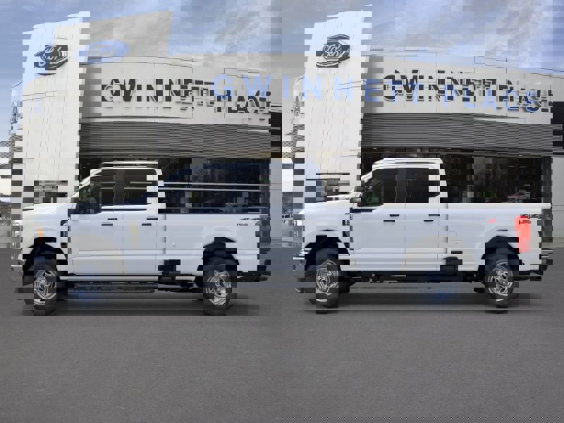 New 2026 Ford F250 4x4 Crew Cab Super Duty image 3