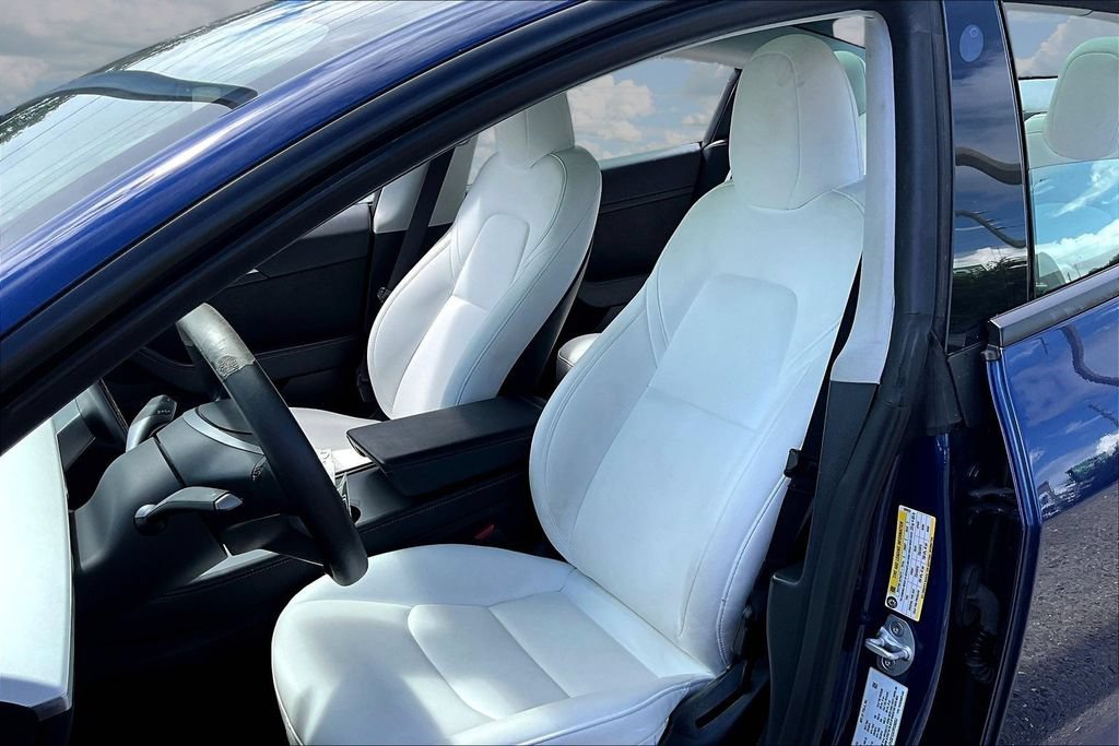 Used 2023 Tesla Model 3 Standard Range RWD image 19