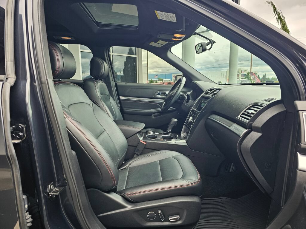 Used 2017 Ford Explorer Sport AWD/4WD image 11