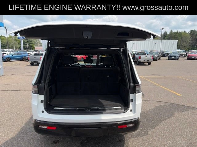 Used 2024 Jeep Grand Wagoneer Series II AWD/4WD image 12