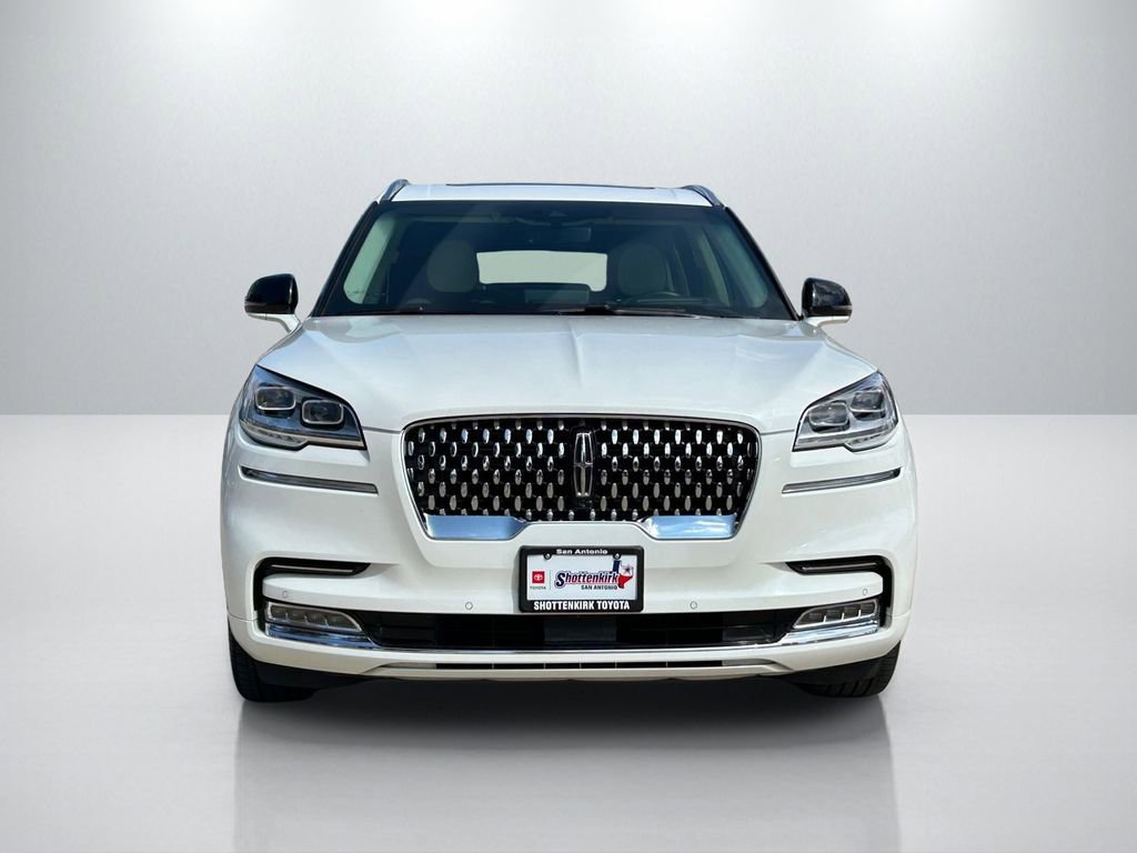 Used 2023 Lincoln Aviator Black Label image 2