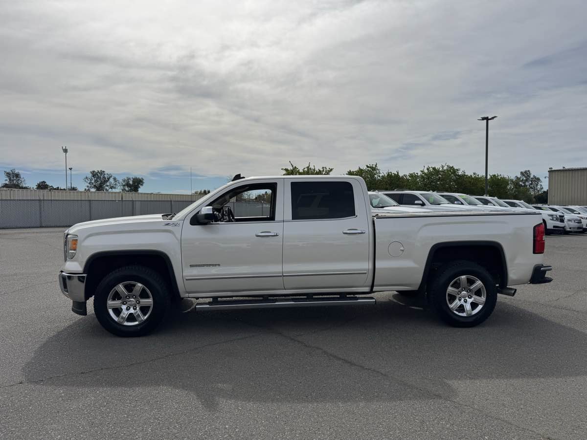 Used 2015 GMC Sierra 1500 SLT w/ Suspension Package, Off-Road image 6