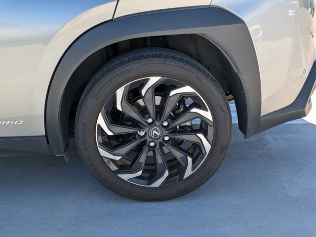 Used 2020 Lexus UX 250h w/ Premium Package AWD/4WD image 17