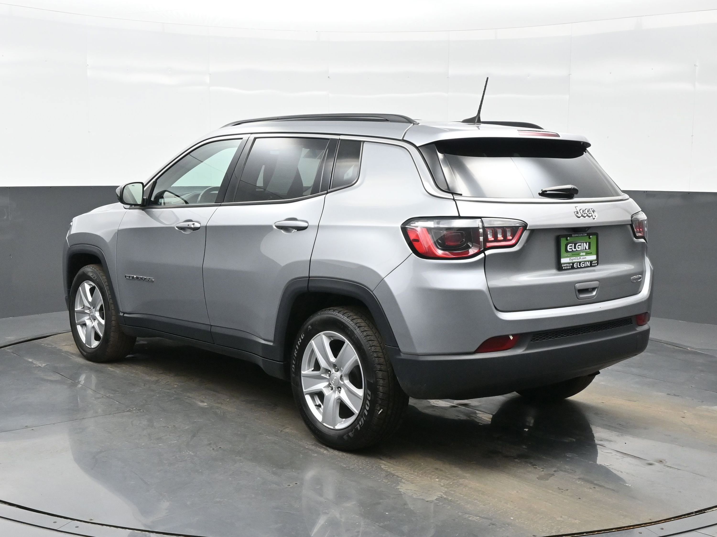 Used 2022 Jeep Compass Latitude w/ Convenience Group image 4