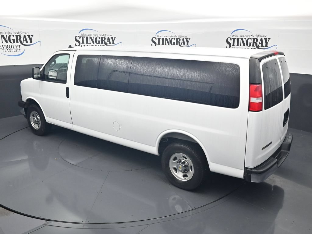 Used 2025 Chevrolet Express 3500 LT w/ LT Preferred Equipment Group RWD image 22