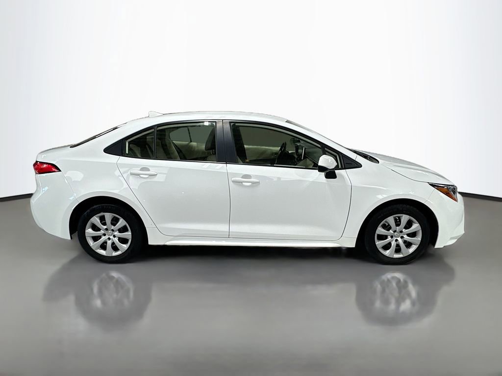 Used 2020 Toyota Corolla LE image 5