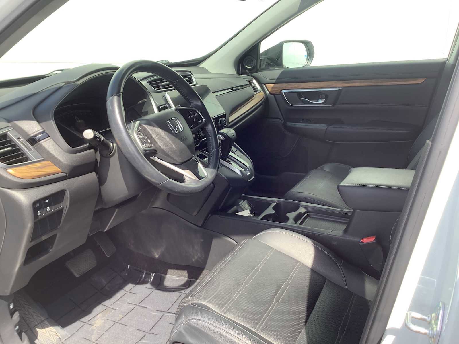 Certified 2019 Honda CR-V Touring image 3