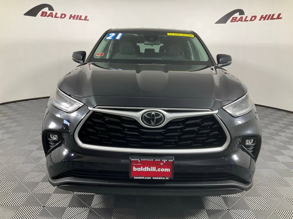 Used 2021 Toyota Highlander LE video 2
