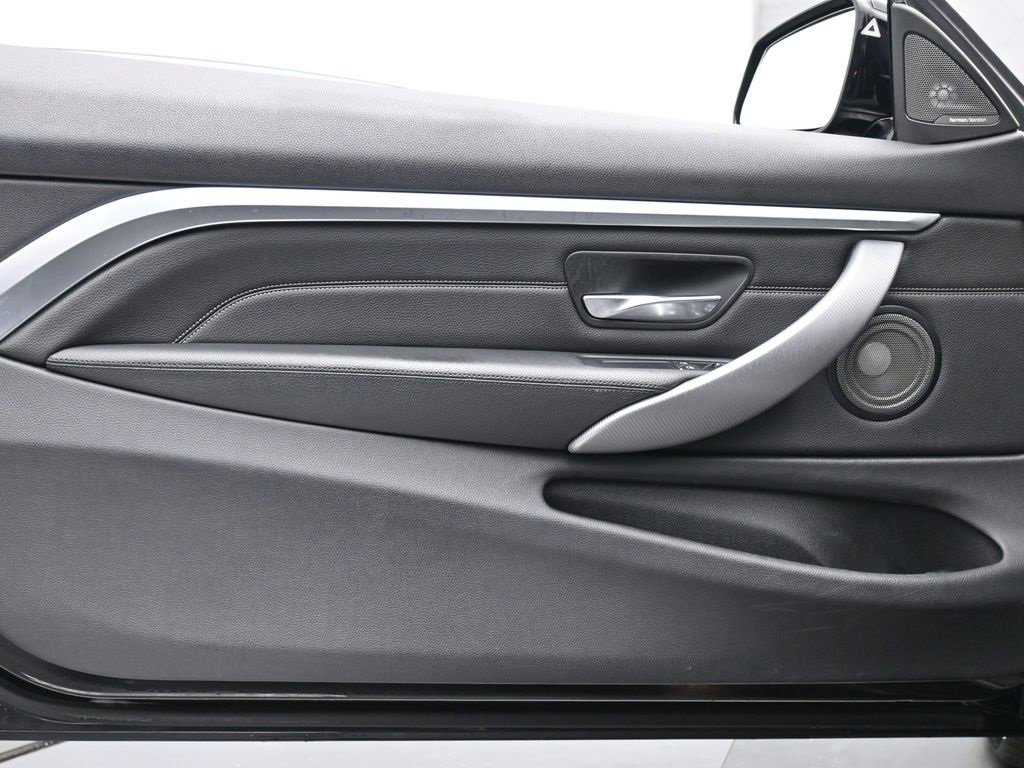 Used 2019 BMW 430i xDrive Coupe w/ M Sport Package image 9