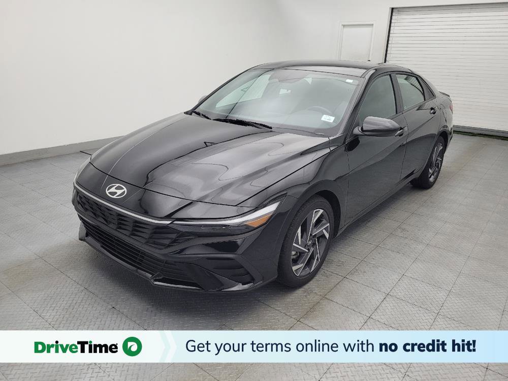 Used 2025 Hyundai Elantra Sport FWD image 1