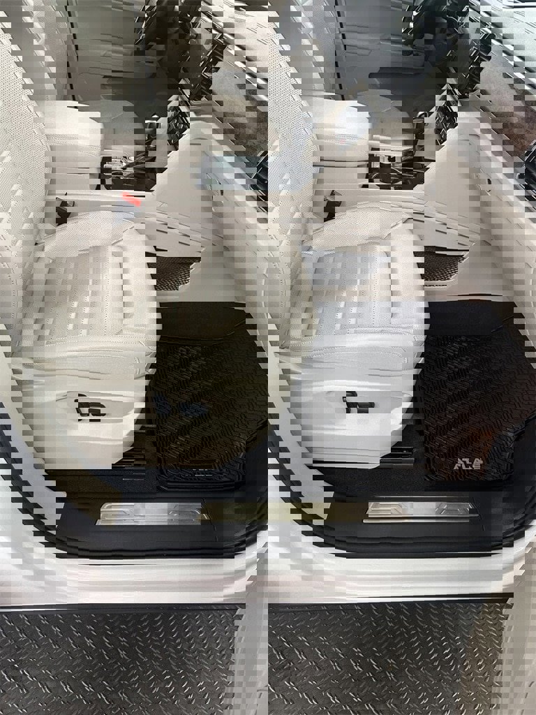 Used 2019 Volkswagen Atlas SEL Premium image 46