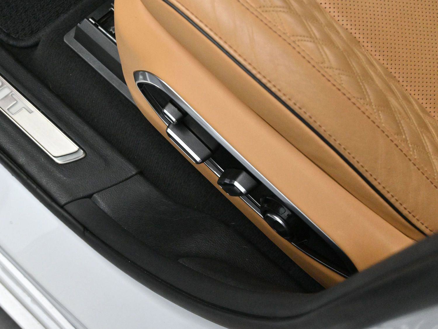 Used 2023 Jeep Grand Cherokee L Summit image 14