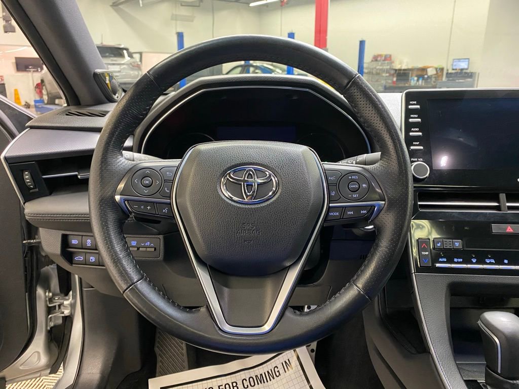 Used 2019 Toyota Avalon Touring image 21