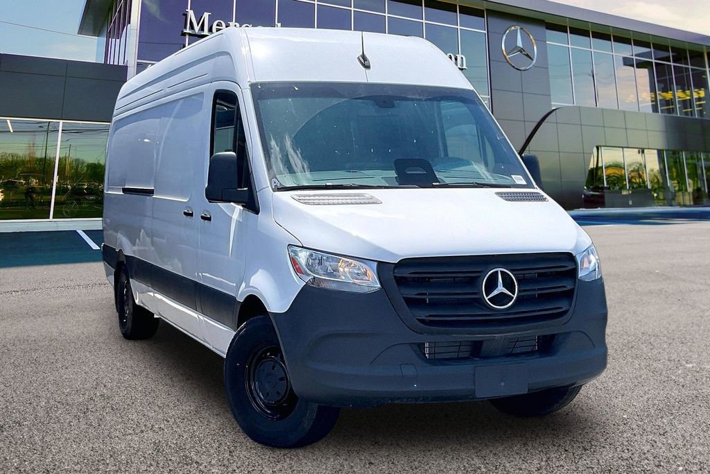 New 2025 Mercedes-Benz Sprinter 2500 image 1