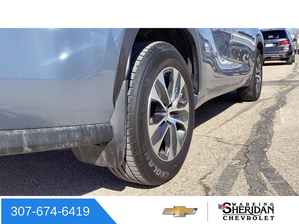 Used 2022 Toyota Highlander XLE image 19