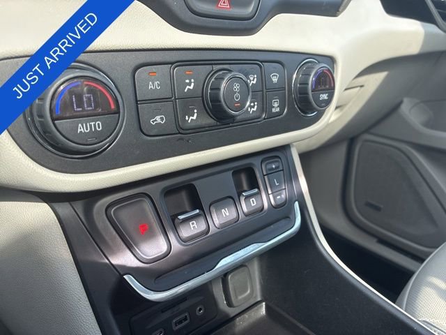 Used 2020 GMC Terrain Denali w/ Denali Premium Package FWD image 32