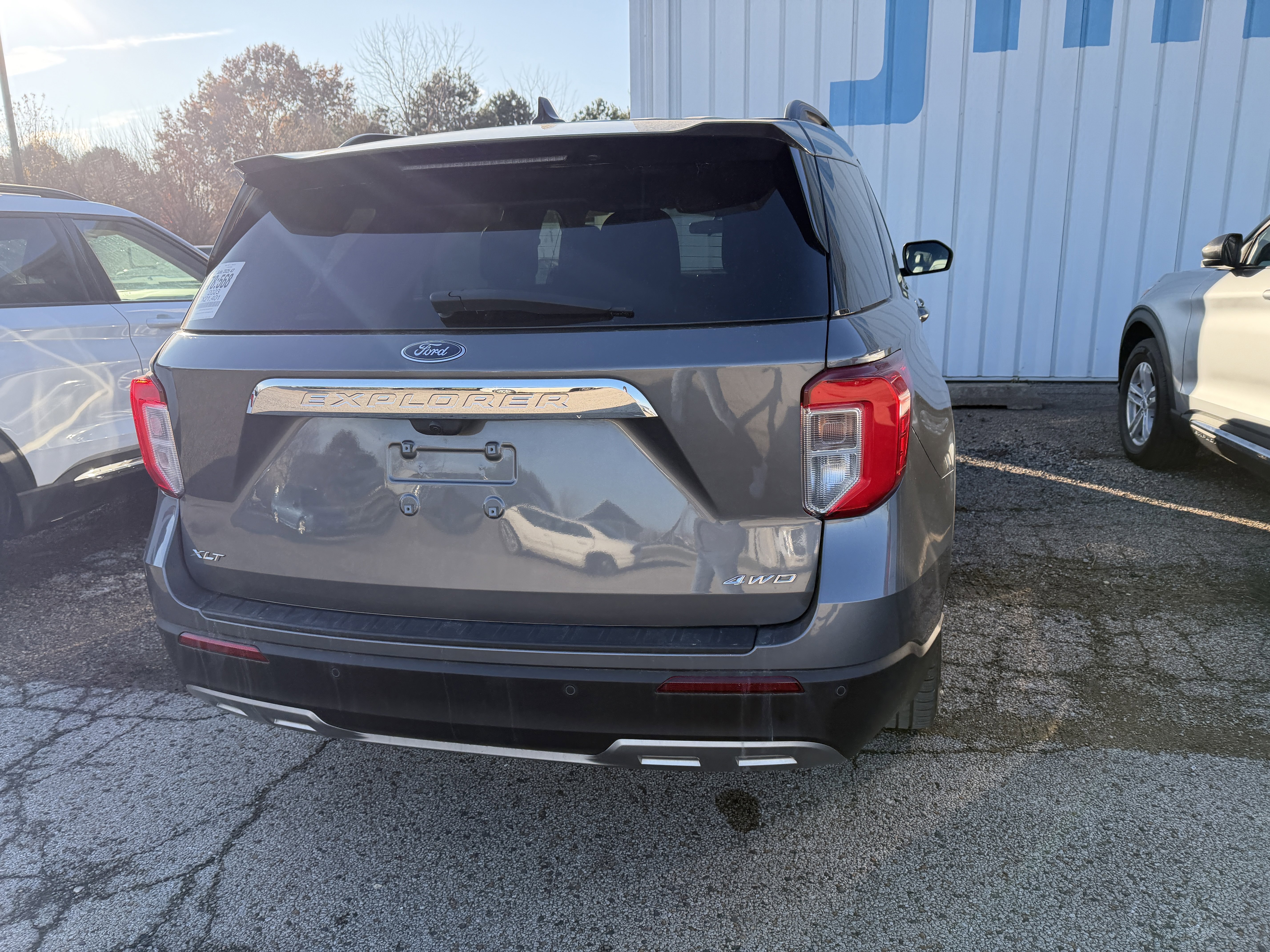 Used 2023 Ford Explorer XLT w/ Equipment Group 202A image 8