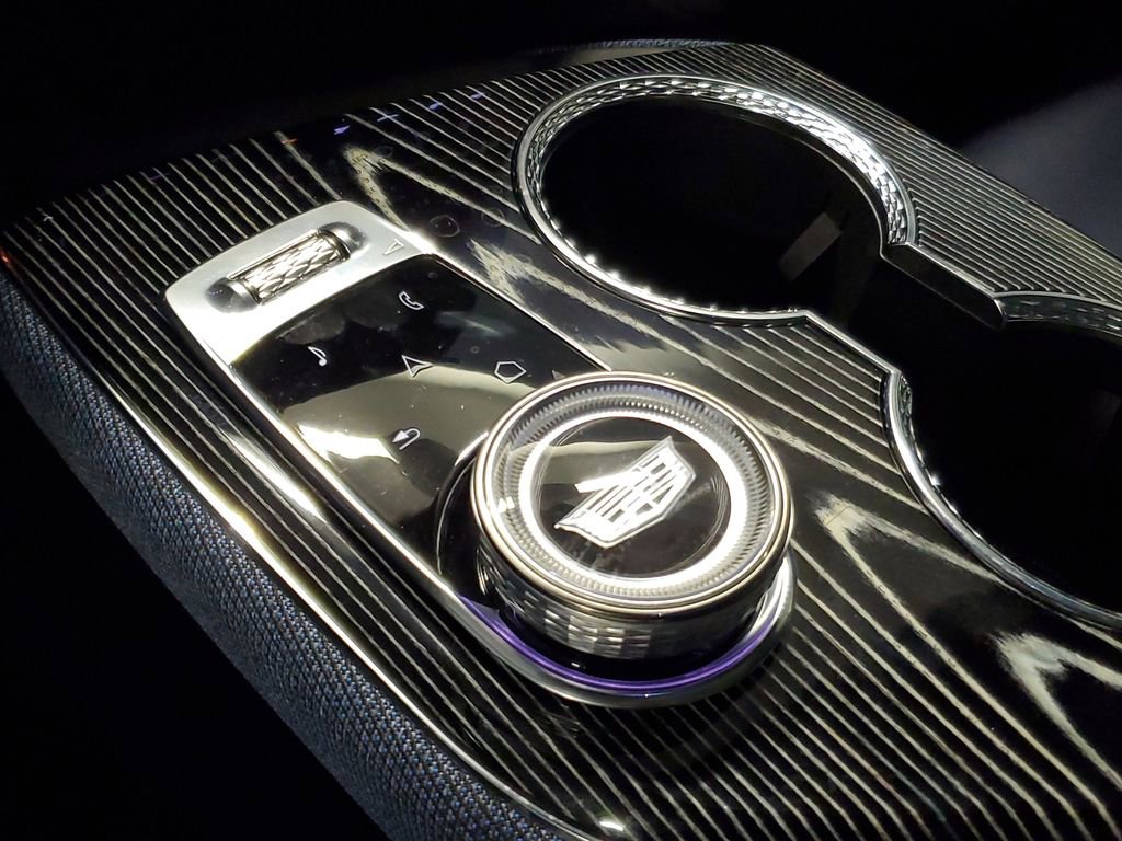 New 2025 Cadillac Optiq Sport 2 image 46