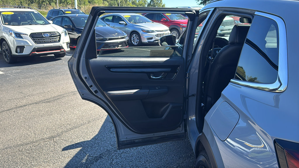 Certified 2025 Honda CR-V Sport Touring image 28