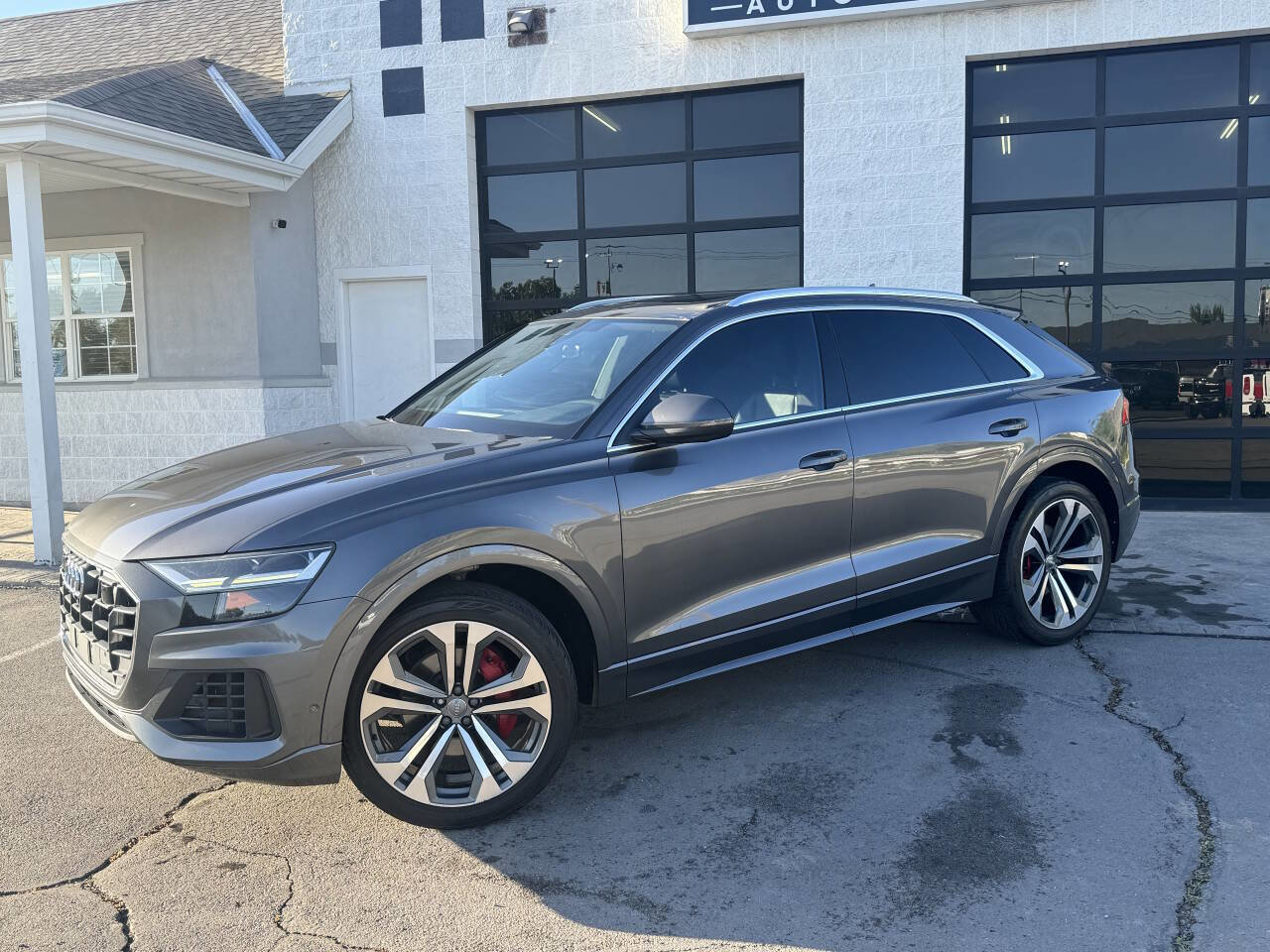 Used 2019 Audi Q8 Premium Plus AWD/4WD image 4
