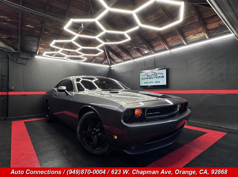 Used 2012 Dodge Challenger SXT