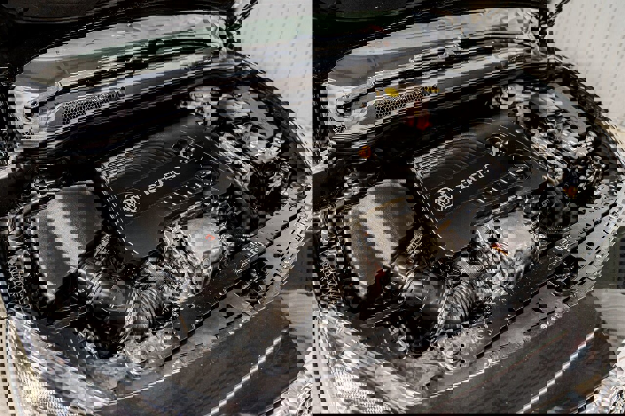 Used 2016 Buick Cascada Premium image 32