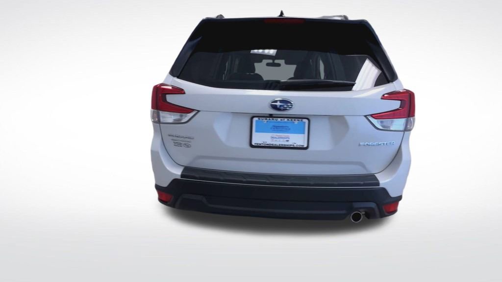Used 2024 Subaru Forester Limited image 7