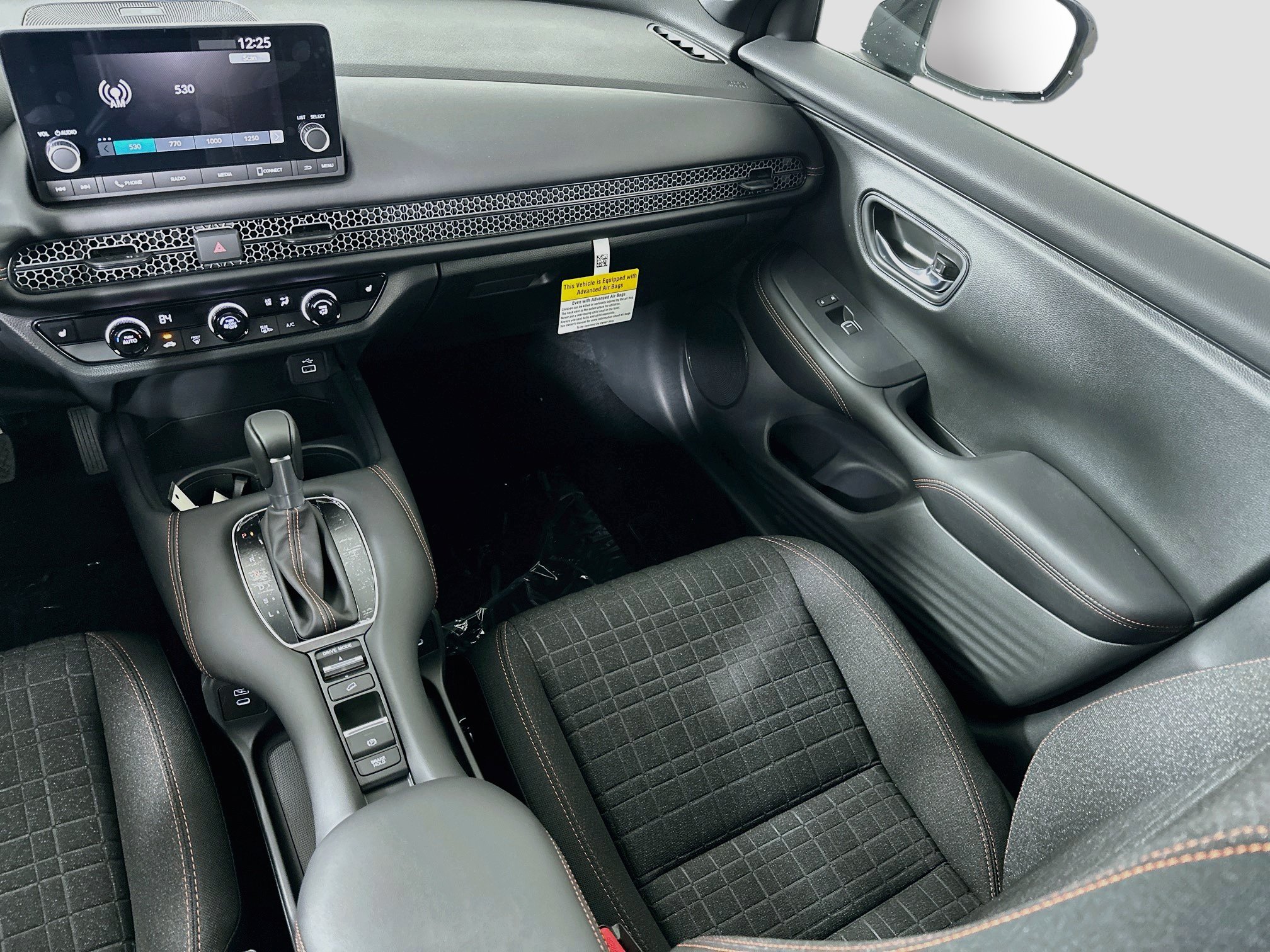 Used 2025 Honda HR-V Sport image 16