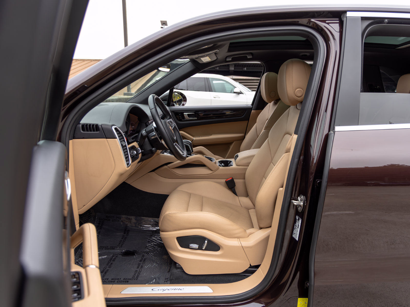 Certified 2021 Porsche Cayenne AWD/4WD image 25