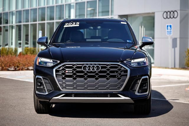 Certified 2024 Audi SQ5 Premium AWD/4WD image 12