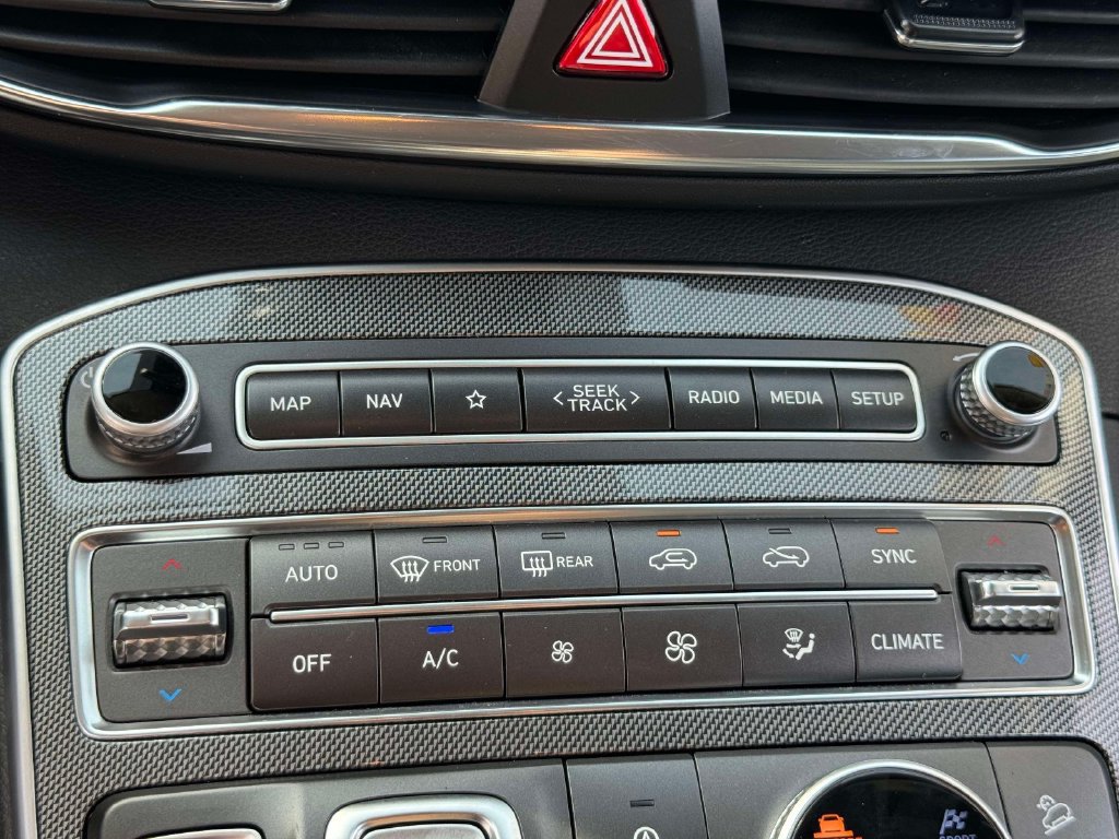 Used 2023 Hyundai Santa Fe SEL AWD/4WD image 30