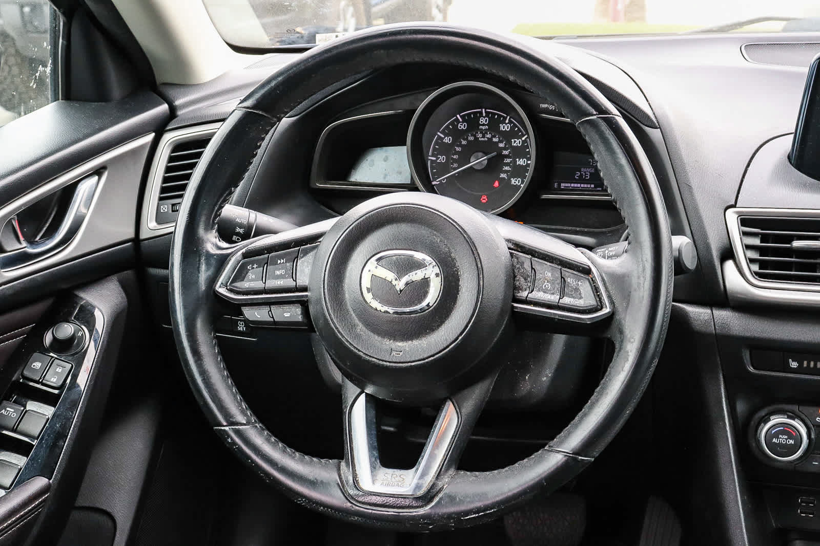 Used 2018 MAZDA MAZDA3 Touring FWD image 22