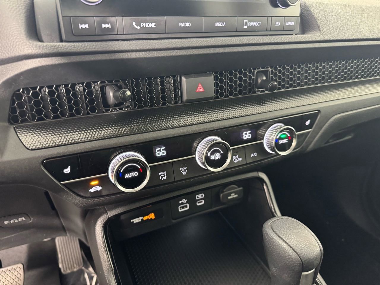 Used 2025 Honda CR-V EX image 17