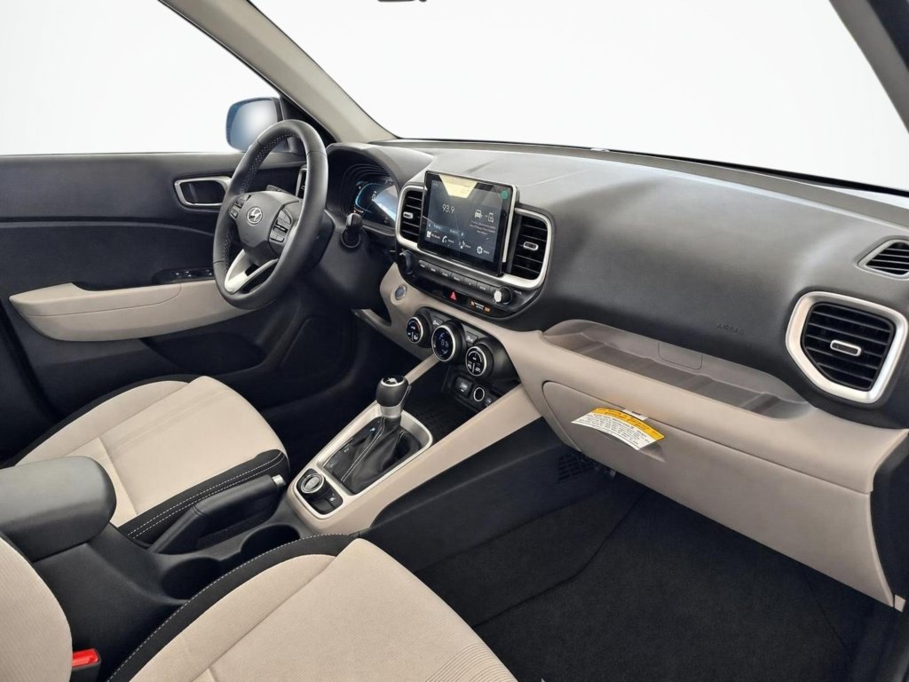 New 2026 Hyundai Venue SEL FWD image 41