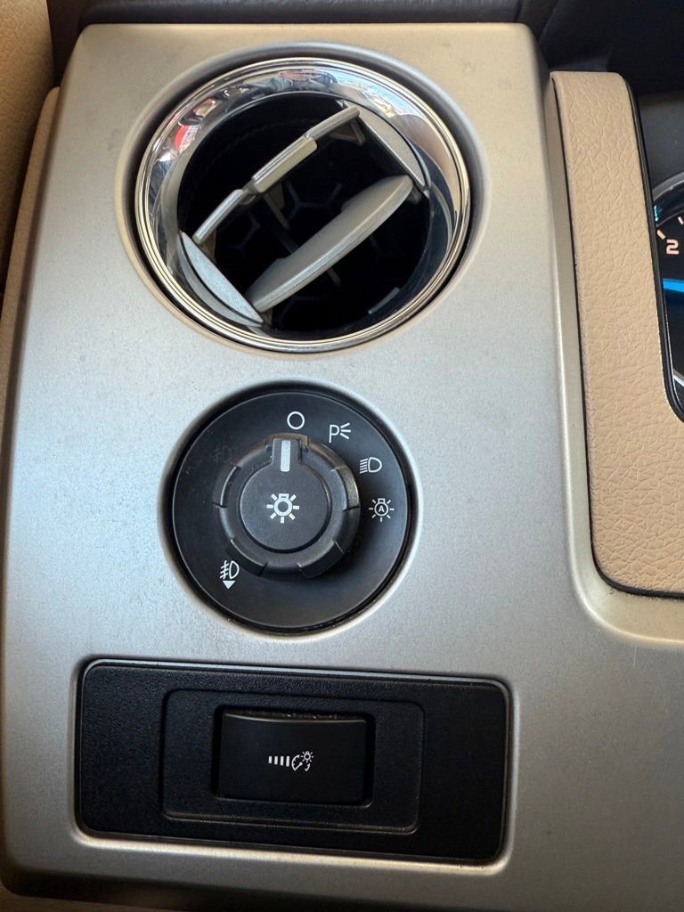 Used 2013 Ford F150 Lariat w/ Luxury Equipment Group image 34